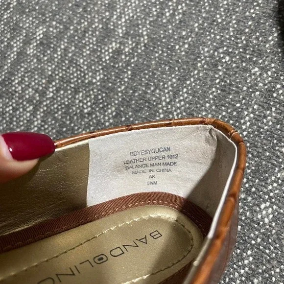 Bandolino Cro-Embossed Loafers • Caramel brown with gold hardware ✨ - Picture 4 of 4